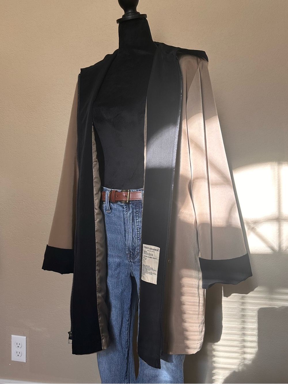 Misty Harbor Black & Taupe Hooded Jacket Coat Women’s Medium Lightweight
